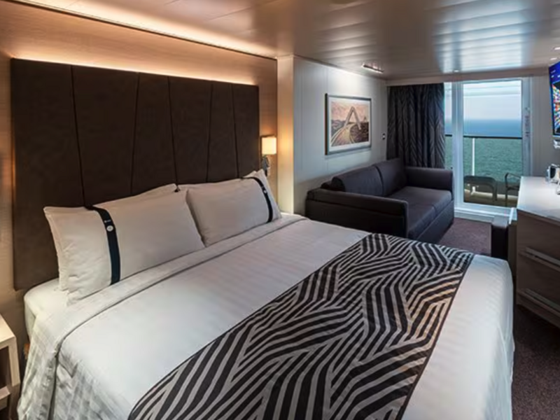 Deluxe Balcony with Partial View